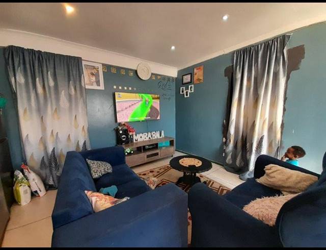 6 BEDROOM HOUSE FOR SALE IN BEACON HILL